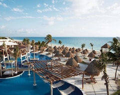 Hotel Excellence Playa Mujeres (Isla Mujeres, México)