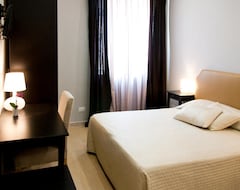 Hotel Bed And Breakfast Opera (Palermo, Italy)