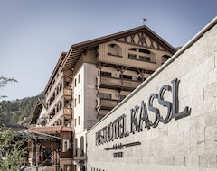Khách sạn Posthotel Kassl (Oetz, Áo)