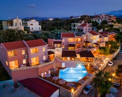 Hotel Theos Village (Daratsos, Greece)