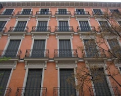 Hotelli Durval Puerta De Alcala (Madrid, Espanja)