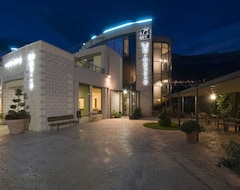 Hotel Le Ginestre (Roccacasale, Italy)