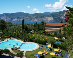 Hotelli SunHotel Majestic Palace (Malcesine, Italia)