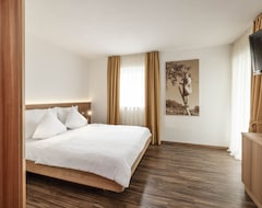 Khách sạn Garni-Hotel Residence Amelia (Tirol, Ý)