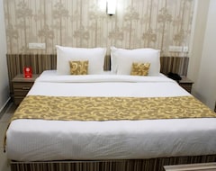Hotel OYO 7077 Reegate Inn (Kochi, India)