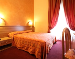 Hotel Morpheus Rooms (Rome, Italy)