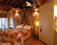 Bed & Breakfast Gallo delle Pille country house (Monzambano, Ý)