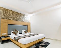 Khách sạn OYO Flagship THE HOSTEL YARD (Noida, Ấn Độ)