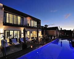 Dysart Boutique Hotel (Green Point, South Africa)