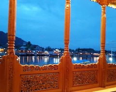 Hotel Floating Heritage Group (Srinagar, Indija)