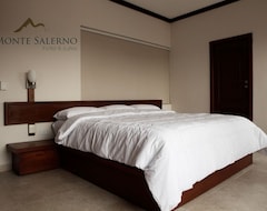 Khách sạn Monte Salerno Hotel & Suites (Montemorelos, Mexico)