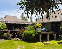 Khách sạn Le Coconut Lodge (Rangiroa, French Polynesia)