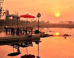 Khách sạn Golden Lake View Boutique Resort (Kanchanaburi, Thái Lan)