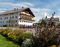 Khách sạn Hotel Wiedenhofer (Terenten, Ý)