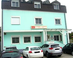Khách sạn Schmied Smolka (Kleinneusiedl, Áo)