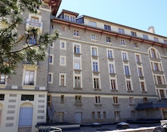 Khách sạn Beautiful 25m2 Mezzanine Studio Grand Hotel (Font-Romeu-Odeillo-Via, Pháp)