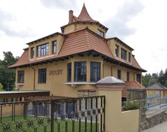 Hotelli Luxury Spa&Wellness Vila Valaska (Dolní Lhota u Luhacovic, Tsekin tasavalta)