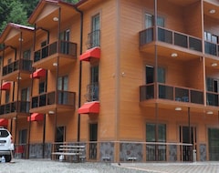 Khách sạn Mego Suite Otel (Uzungöl, Thổ Nhĩ Kỳ)