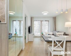 Cijela kuća/apartman Apartamenty Black&white - Apartament Batory Five (Gdynia, Poljska)