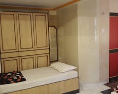 Hotel Kuber's Kamath Residency (Mahad, India)