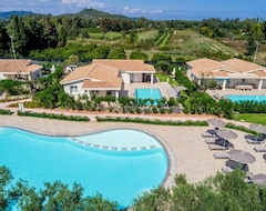 Koko talo/asunto Brand New Villa In Residence On The Sea Swimming Pool Air Conditioning (Cardedu, Italia)