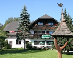 Khách sạn Gästehaus Linderhof (Abersee, Áo)