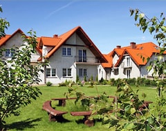 Hotel Dworek Łeba (Wicko, Poland)