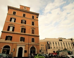 Hotel Lirico (Roma, İtalya)