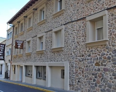 Khách sạn Hotel Gil (Montanejos, Tây Ban Nha)