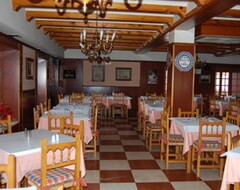 Hostal La Parra (Navalperal de Pinares, İspanya)