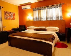 Sanzak hotel and apartments (Lagos, Nigeria)