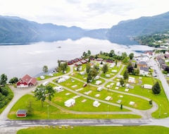 Resort Sauda Fjord Camping (Sauda, Noruega)