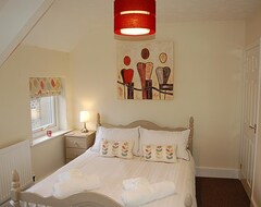 Hotel Saint Cadfans Lodge (Tywyn, United Kingdom)
