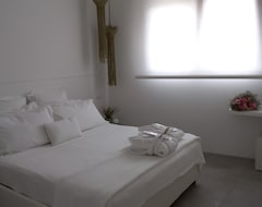 Khách sạn Nest House & Relax (Civitanova Marche, Ý)