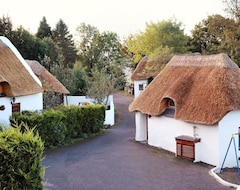 Tüm Ev/Apart Daire Thatched 2 Person Cottage With Double Bed (Macroom, İrlanda)