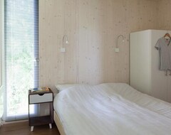 Hotel Design Cabin (Schagen, Netherlands)