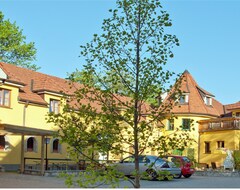 Otel Pension Himmelreich (Ternitz, Avusturya)