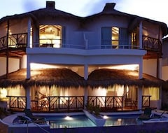 Khách sạn Hotel El Dorado Royale (Playa Paraiso, Mexico)