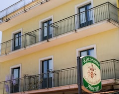 Hotel La Locanda di Romeo (San Giovanni a Piro, Italy)
