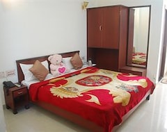 OYO Hotel Gayatri Palace (Agra, India)