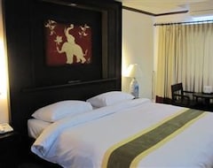Hotel Chour Palace (Chiang Saen, Thailand)