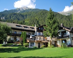 Hotel Gästehaus Pernull (Hermagor-Pressegger See, Austrija)