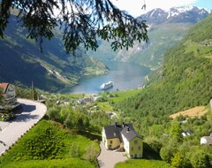 Hotell Lunheim Accommodation (Geiranger, Norge)