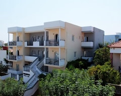 Căn hộ có phục vụ Manias Hotel Apartments (Agia Marina, Hy Lạp)