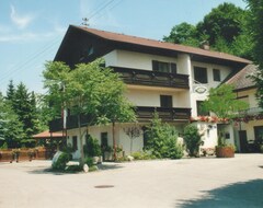 Otel Gasthof Lugmayr (Grieskirchen, Avusturya)