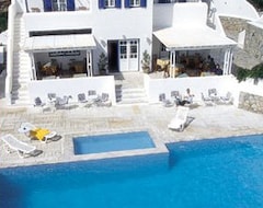 Khách sạn Delfinia (Kalafatis, Hy Lạp)