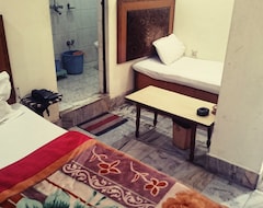 Hotel Aditya Inn (Varanasi, India)