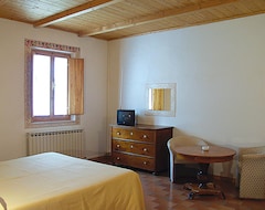 Hotel Frescina (Cagli, Italy)