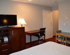 Khách sạn Quality Inn & Suites (Vernon, Canada)