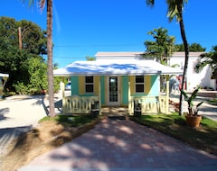 Khách sạn Sunset Cove Beach Resort (Key Largo, Hoa Kỳ)